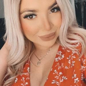 Meet your Posher, Alexianna